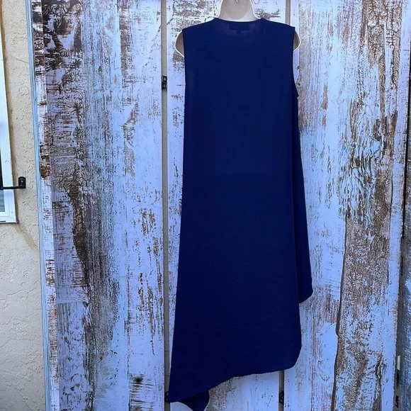 Adeline Rae - Picture 2 of 4